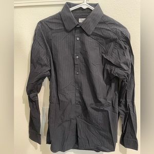 CALVIN KLEIN MENS REGULAR FIT LONG SLEEVE LARGE BUTTON DOWN STRIPE BLACK SHIRT